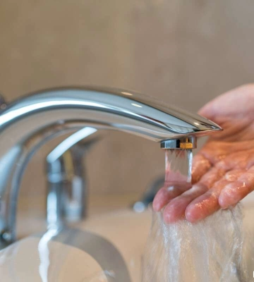 Комунальні служби працюють 24/7: яка ситуація з водою та світлом у Дніпрі станом на ранок