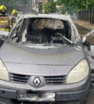 У Рівному під час руху загорівся автомобіль. ФОТО