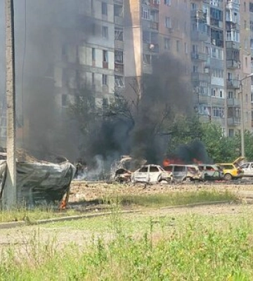Доба на Харківщині: ракетний удар по Первомайському та масовані обстріли 4 районів, багато поранених, є пошкодження