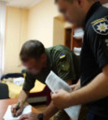 После избиения женщины в Ужгороде работника ТЦК увольняют из рядов ВСУ - Минобороны
