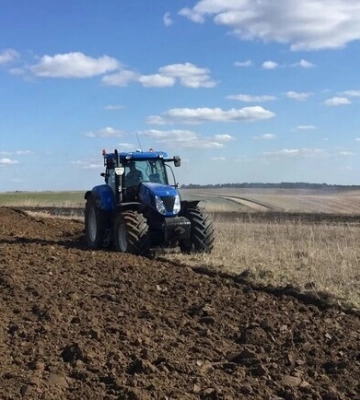В Мелітопольському районі комбайн підірвався на ворожій міні