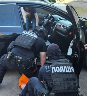 У Дніпропетровській області угруповання обдурило понад 100 осіб, які збирали кошти на допомогу ЗСУ