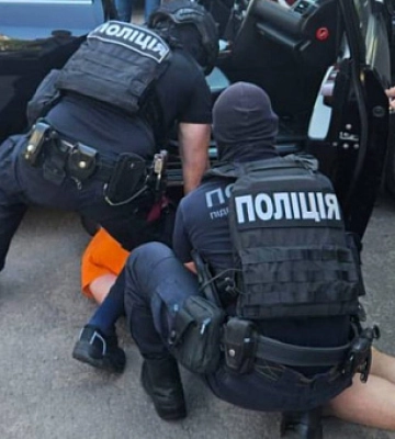 На Дніпропетровщині група людей ошукала понад 100 людей на 2 мільйони гривень