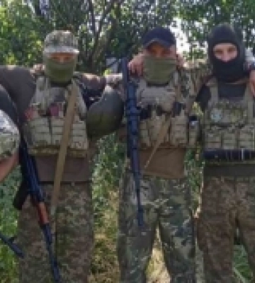 Збирають кошти на автомобіль для військового з Калинівки та його побратимів