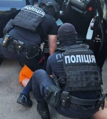 В Днепропетровской области мошенники обманули более 100 человек, которые собирали средства на помощь ВСУ (Видео)