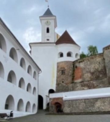 Краса Мукачівського замку. ФОТОРЕПОРТАЖ