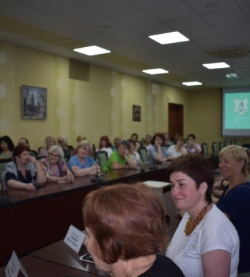 Спортивний туризм у Полтаві: стартував проєкт для людей 55+ “Скандинавський ритм”