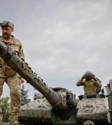 Противник і надалі зосереджує основні зусилля на Лиманському, Бахмутському, Авдіївському та Мар’їнському напрямках, за добу близько 30 бойових зіткнень, – зведення Генштабу
