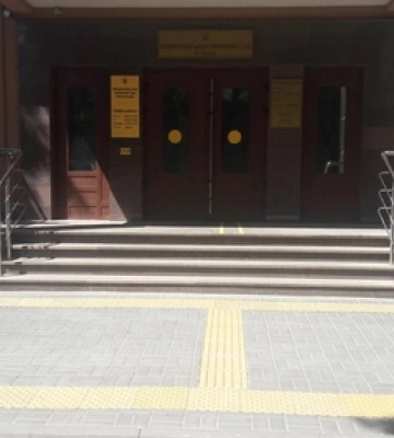 В Шевченківському районному суді Києва пролунав вибух: що відомо (відео)