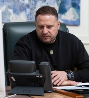 Єрмак провів розмову із держсекретарем Ватикану: про що говорили