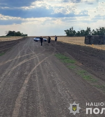 Поліція Миколаївщини встановлює обставини ДТП, в якій постраждали двоє юнаків (ФОТО)