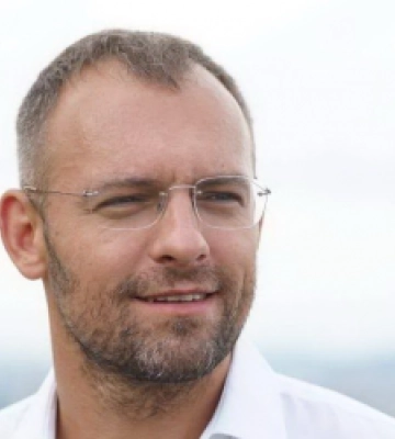 «Допоможемо з житлом і роботою»: українцям з Нікополя і Кривого Рогу пропонують їхати до Львова