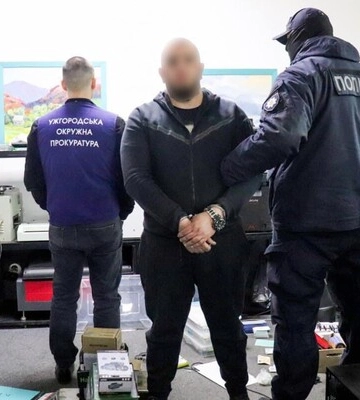 Судитимуть організатора масштабного виробництва підроблених документів, яке діяло на території Закарпаття