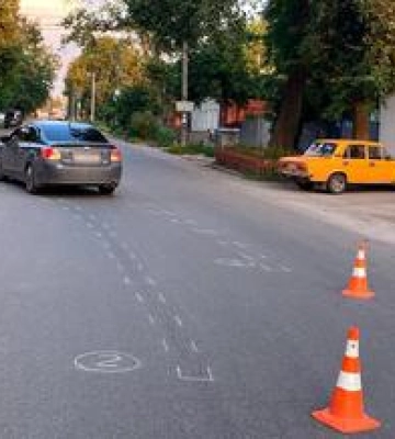 У центрі Полтави авто травмувало жінку