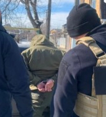 Суд вынес приговор чиновнику, который требовал 150 тысяч гривен у жены погибшего бойца