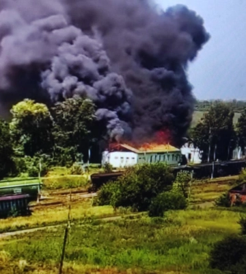 Масштабна пожежа на Харківщині: “прилетіло” по залізничній станції 