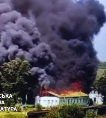 Росіяни обстріляли залізничну станцію на Харківщині - знищили вокзал