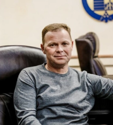 «У мене рак, я інвалід». Президент «Київміськбуду» відреагував на скандал із відстороненням