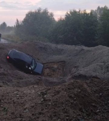 На дорозі на Волині під час грози здетонувала міна. Що відомо