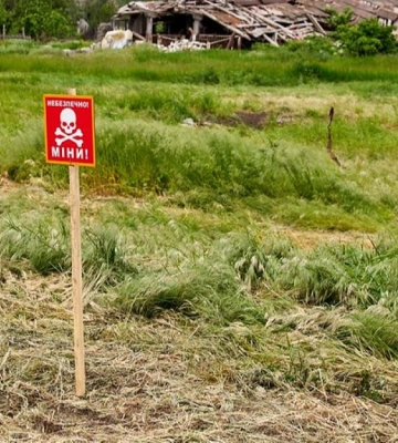 На дорозі на Волині під час грози здетонувала міна. Що відомо