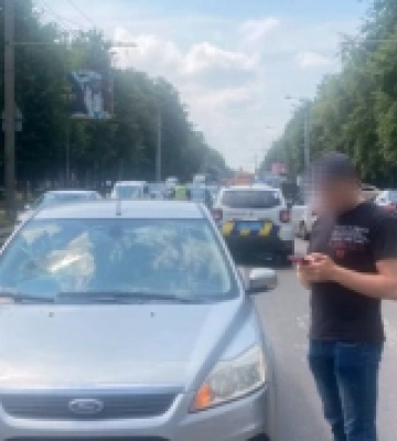 У Рівному на пішохідному переході збили жінку