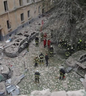Шоста жертва удару військ РФ по Львову: під завалами будинку виявили тіло жінки