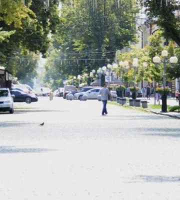 На Полтавщині буде короткочасний дощ, але все одно спека перевищить +30