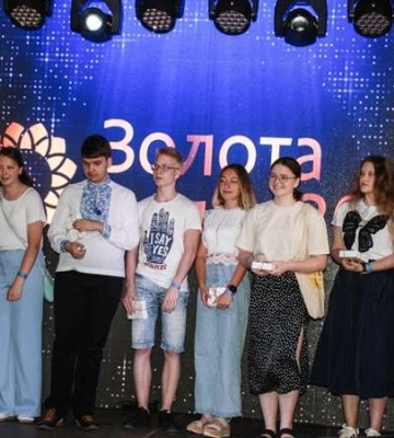 Попри війну та дистанційне навчання у Дніпрі зросла кількість золотих медалістів