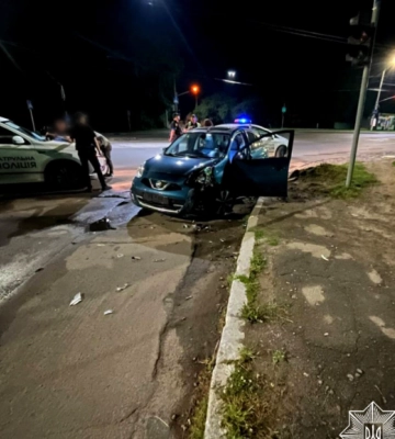 У Луцьку на Рівненській нетвереза водійка скоїла ДТП. Фото