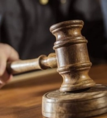 Суд скасував приватизацію злітної смуги на Львівщині