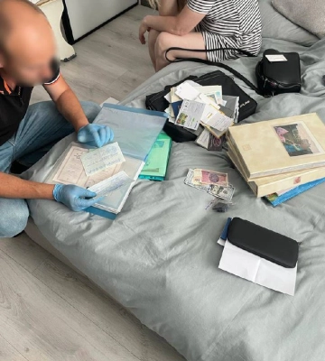 6 тисяч доларів за фейкові «посвідчення»: на Львівщині викрили чергового ділка
