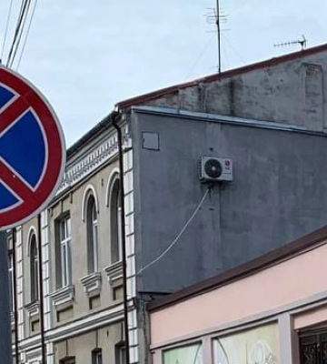 У Луцьку на Рівненській нетвереза водійка скоїла ДТП. Фото