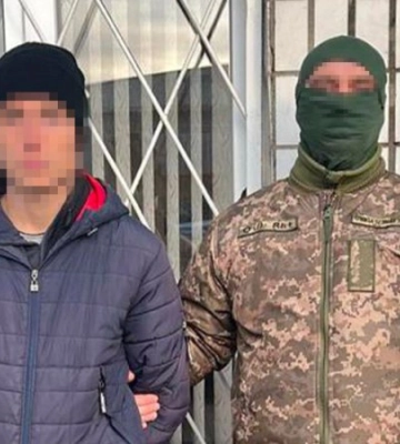 Колаборант, який охороняв адмінбудівлі росіян під час окупації Херсона, проведе 8 років за ґратами