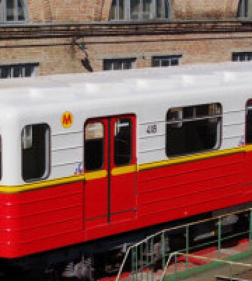 Київський метрополітен отримав ще шість вагонів із Польщі
