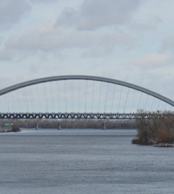 Влада Києва планує відкрити Подільсько-Воскресенський міст за кілька місяців