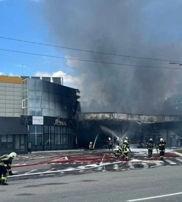 У Києві — масштабна пожежа на АЗС