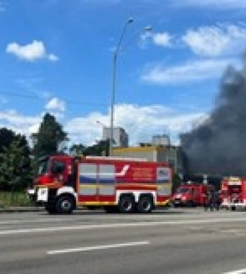 В Киеве возник пожар на АЗС, есть пострадавшие