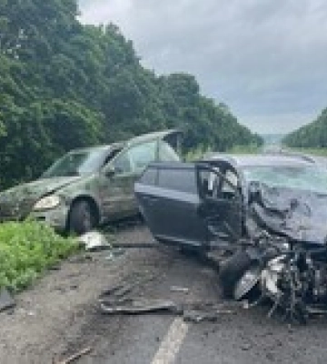 На Харківщині сталася смертельна ДТП за участі трьох автомобілів 