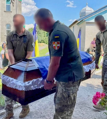 У Милушах поблизу Луцька прощалися з Героєм Павлом Вітком
