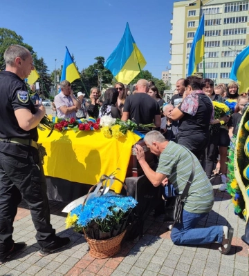 Рівне провело в останню земну дорогу Сергія Онищука