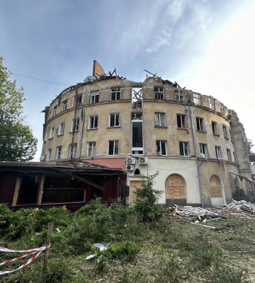 Зруйновані російськими ракетами будинки у Львові будуть не відбудовувати, а реставровувати
