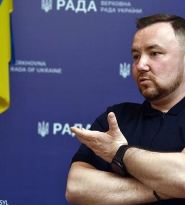 Голова комітету з питань правової політики Денис Маслов: «В Україні судова гілка влади апріорі є залежною»