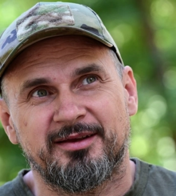 Украинский режиссер из Крыма Олег Сенцов заявил о своей госпитализации после боев с армией РФ