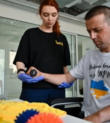 У Львові врятували зір азовцю, якому уламок снаряду потрапив у мозок
