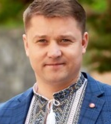 Мера Рівного на рік відсторонили з посади