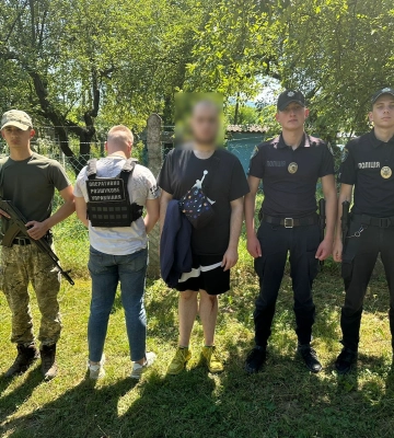 На Закарпатті впродовж вихідних прикордонники затримали 10 чоловіків за спробу незаконного перетину кордону