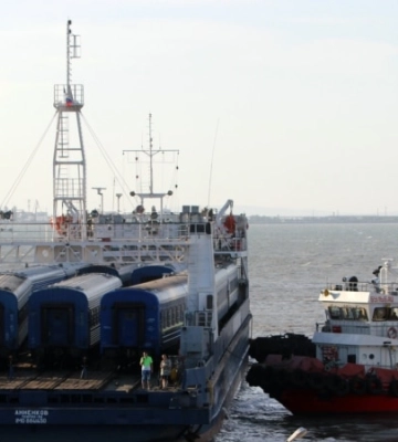 У Керченській протоці вдруге за добу зупинили рух поромів – МНС РФ