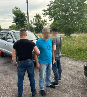 Оперативники викрили одесита, який ошукав у Рівному пенсіонерку на 50 тисяч гривень