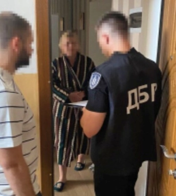 У Дніпрі викрили шахраїв, які видурювали пальне у АЗС