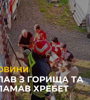 Упав з горища та зламав хребет: у Ходорові хлопець оглядав піддашшя і впав на 2 поверх будинку